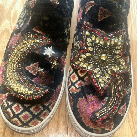 New Sam Edelman Moon and Stars Shoes - Picture 6 of 6